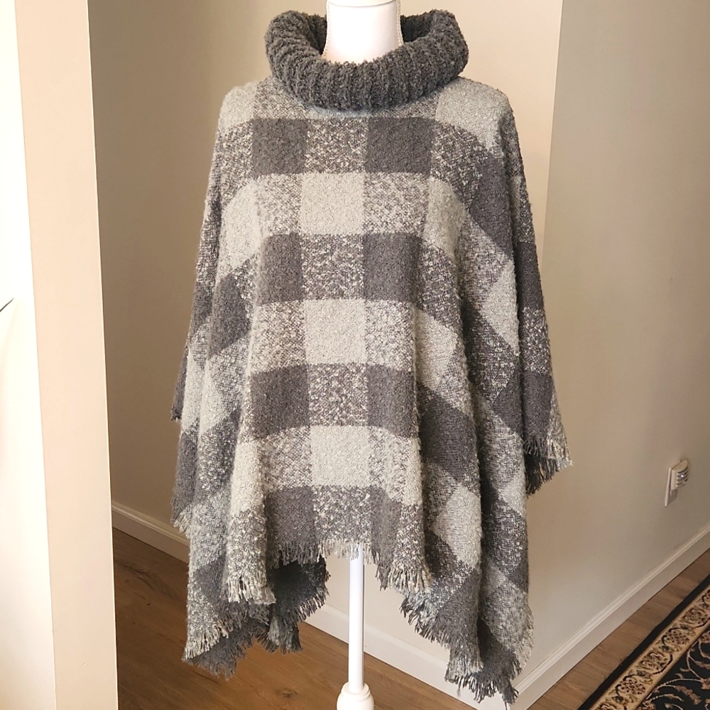 Soft Surroundings Poncho Cape Gray Plaid Cottagecore OS
